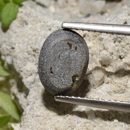 Safira estrela preto natural 3,94ct, corte oval, opaco