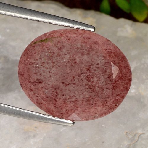 9.55ct Natural Tijolo vermelho Quartzo Morango, oval, Translúcido