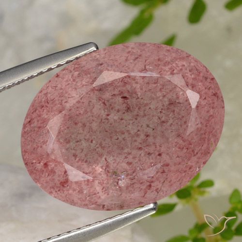 15.43ct Natural vermelho arroxeado Quartzo Morango, oval, Translúcido