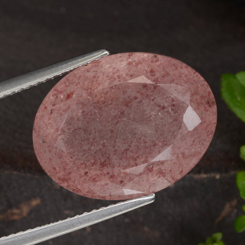 Quartzo Morango Rosa escuro Natural 13.35ct, Corte Oval, Translúcido