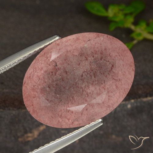12.98ct Natural Rosa Intenso Quartzo Morango, oval, Translúcido