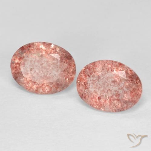 3.17ctw Natural Medium Dark-Pink Quartzo Morango, oval, Transparente
