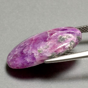 Sugilita multicolorido natural 11,75ct, corte oval, opaco