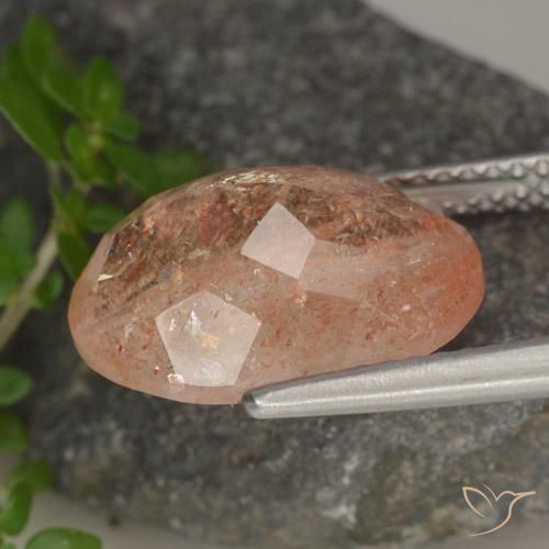 Pedra do Sol Medium Light-Orange Natural 5.54ct, oval, Translúcido