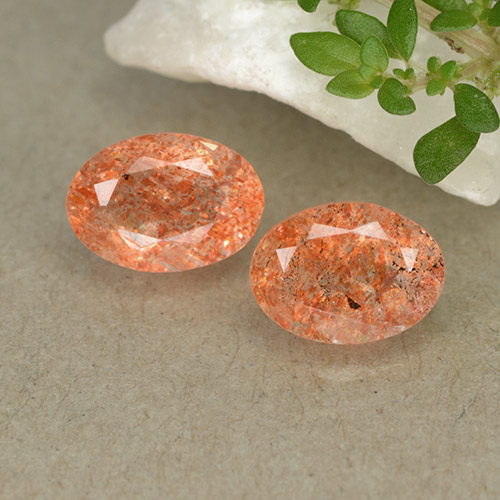 Pedras preciosas de pedra do sol laranja natural de 1,72 ct, corte oval, translúcido