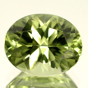 Diopsídio tashmarine verde natural 2,85ct, corte oval, VVS