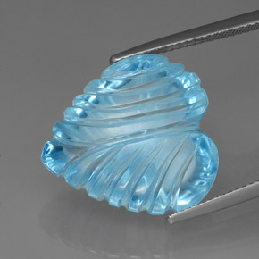 Topázio azul natural 27,79ct, formato de coração, transparente