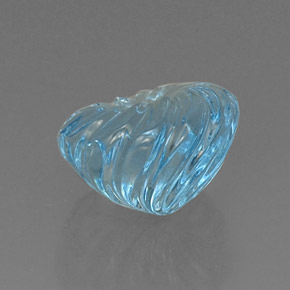 Topázio azul natural 8,90ct, forma extravagante, transparente
