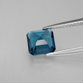 Topázio azul natural 1,93ct, corte esmeralda, VS