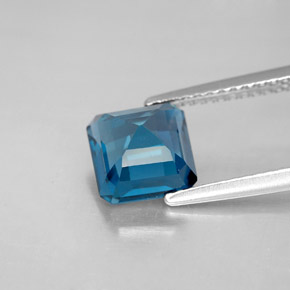 Topázio azul natural 2,32ct, corte esmeralda, VS