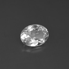 Topázio branco natural 1,54ct, corte oval, VS