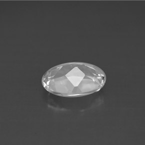 Topázio branco natural 1,44ct, corte oval, VS