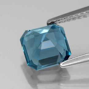 Topázio azul natural 2,09ct, corte esmeralda, VVS-VS