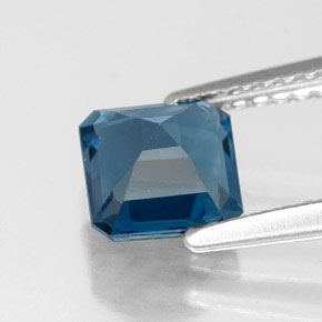 Topázio azul natural 1,36ct, corte esmeralda, VVS