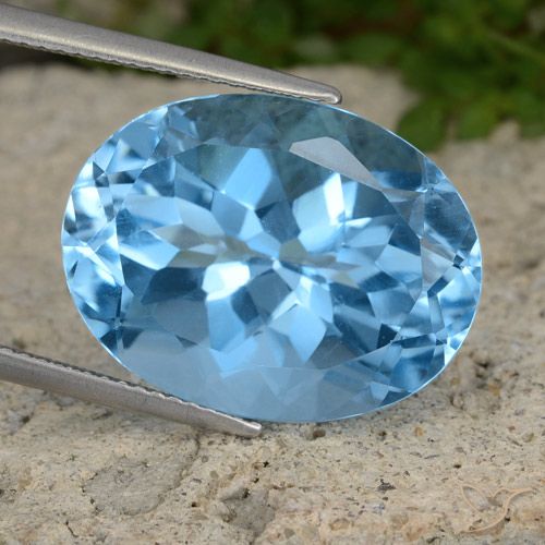 22.32ct Natural Azul Suíço Topázio, oval, VVS-VS