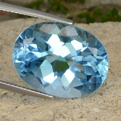 21.34ct Natural Azul Suíço Topázio, oval, VVS