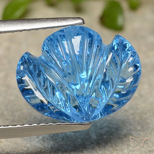 Topázio azul suíço solto de 7,36 quilates, 13,3 x 10,2 mm esculpido no Brasil, Photo A