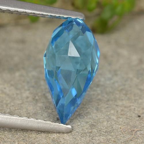 Topázio Azul Suíço Natural 2.66ct, Briolette, VS