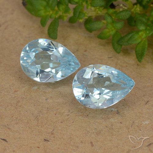 1.55ctw Natural Céu azul Topázio, Formato de pêra, VVS-VS