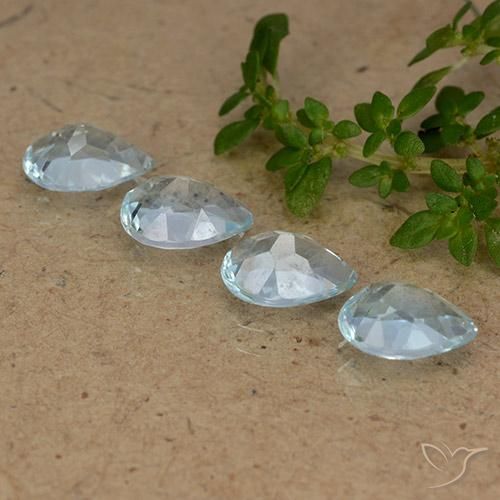 Pedras preciosas de Topázio Céu azul natural de 3.47 ct, Formato de pêra, VVS-VS