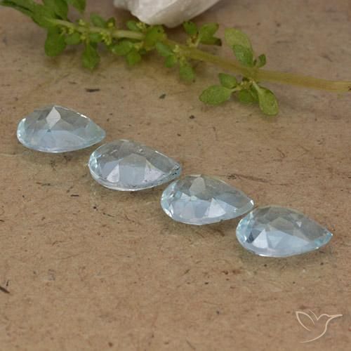 Pedras preciosas de Topázio Céu azul natural de 3.49 ct, Formato de pêra, VVS-VS