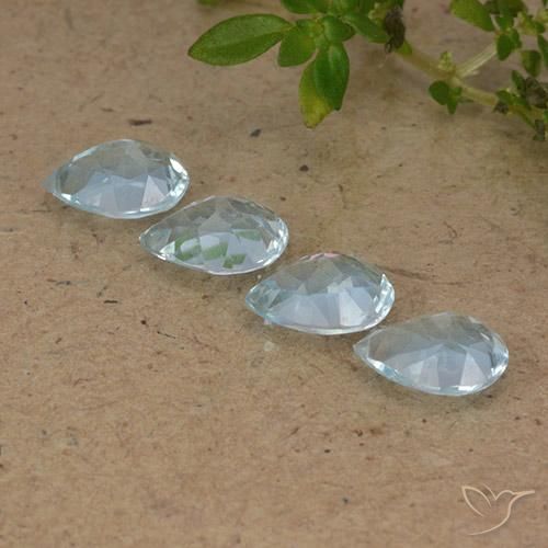 Pedras preciosas de Topázio Céu azul natural de 3.22 ct, Formato de pêra, VVS-VS