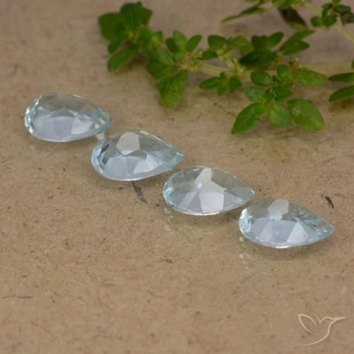 Pedras preciosas de Topázio Céu azul natural de 3.18 ct, Formato de pêra, VVS-VS