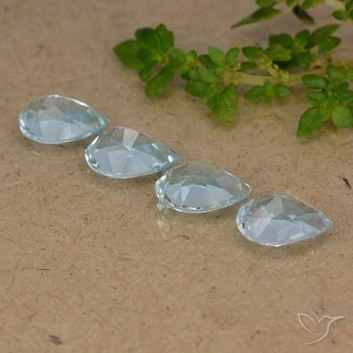 Pedras preciosas de Topázio Céu azul natural de 3.32 ct, Formato de pêra, VVS-VS