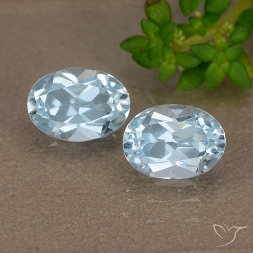 2.25ctw Natural Céu azul Topázio, oval, VVS-VS