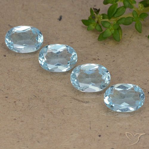 3.61ctw Natural Céu azul Topázio, oval, VVS-VS