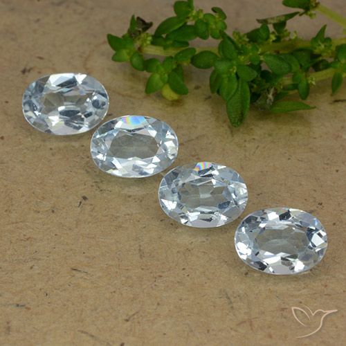 3.77ctw Natural Céu azul Topázio, oval, VVS-VS