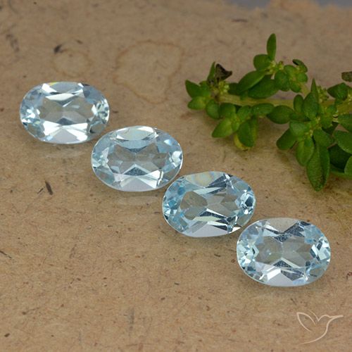 3.73ctw Natural Céu azul Topázio, oval, VVS-VS