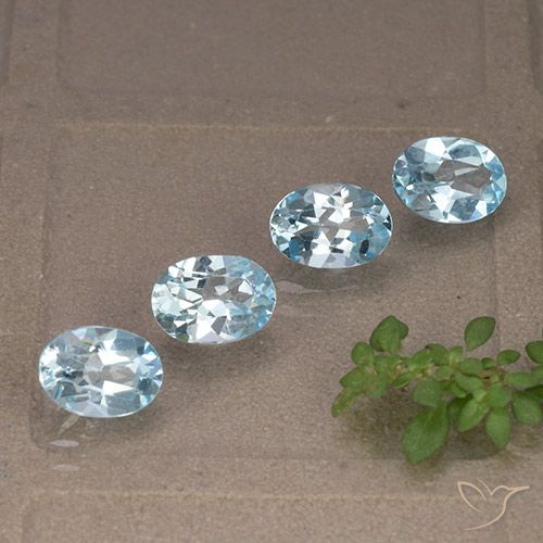 3.71ctw Natural Céu azul Topázio, oval, VVS-VS