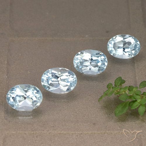 4.59ctw Natural Céu azul Topázio, oval, VVS-VS