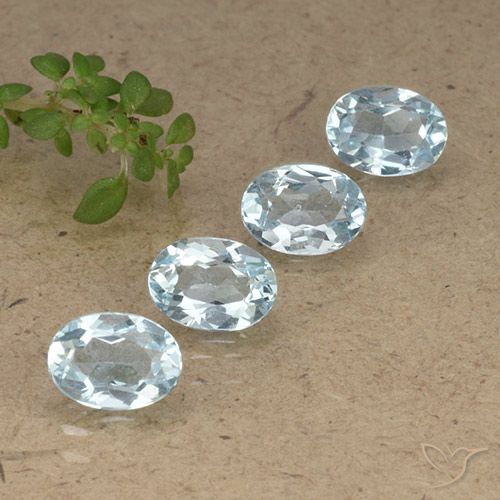 3.89ctw Natural Céu azul Topázio, oval, VVS-VS