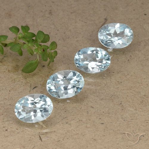 3.78ctw Natural Céu azul Topázio, oval, VVS-VS