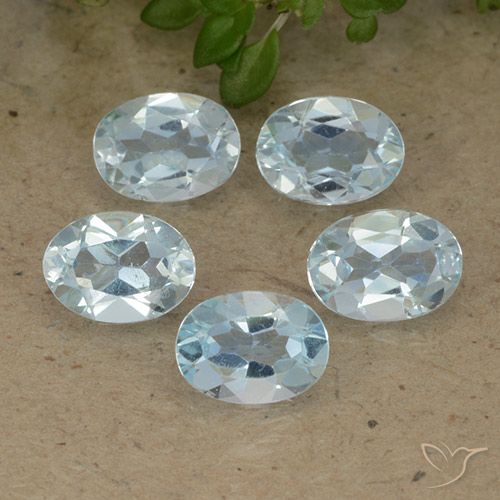 4.55ctw Natural Céu azul Topázio, oval, VVS-VS