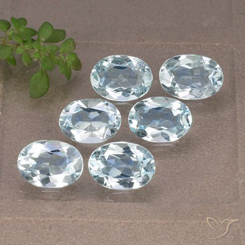 5.79ctw Natural Céu azul Topázio, oval, VVS-VS