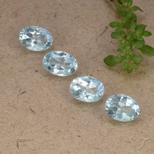 3.55ctw Natural Céu azul Topázio, oval, VVS-VS