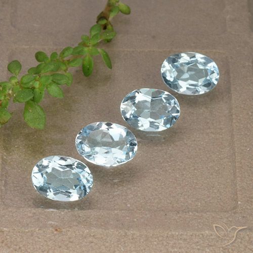 3.52ctw Natural Céu azul Topázio, oval, VVS-VS