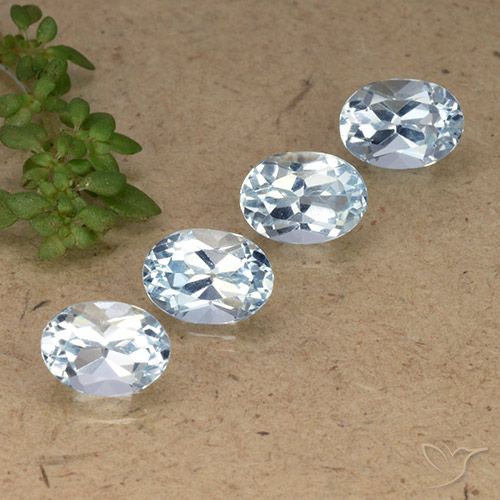 4.51ctw Natural Céu azul Topázio, oval, VVS-VS