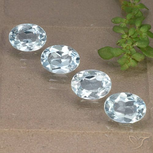 4.12ctw Natural Céu azul Topázio, oval, VVS-VS