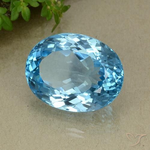 Topázio Azul Suíço Natural 35.73ct, oval, VVS