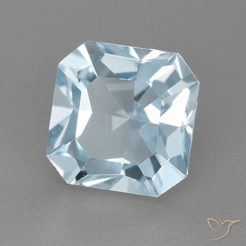 Topázio Céu azul Natural 3.13ct, Corte Octógono / Esmeralda, VVS-VS