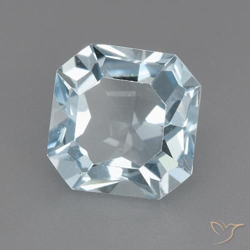 Topázio Céu azul Natural 3.13ct, Corte Esmeralda, VVS