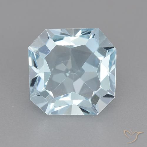 4.22ct Natural Céu azul Topázio, Corte Esmeralda, VVS