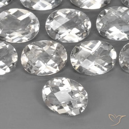 Topázio branco quente Natural 1.45ct, oval, VVS-VS