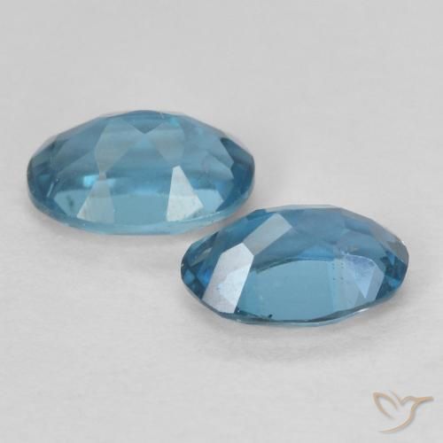 Pedras preciosas de Topázio Londres Azul natural de 1.22 ct, oval, VS