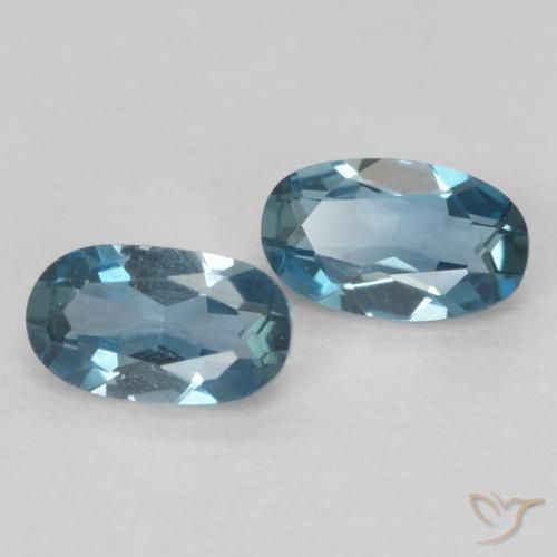 Pedras preciosas de Topázio Londres Azul natural de 0.57 ct, Corte Oval, VVS-VS