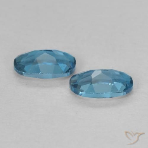 Pedras preciosas de Topázio Londres Azul natural de 0.57 ct, oval, VVS-VS